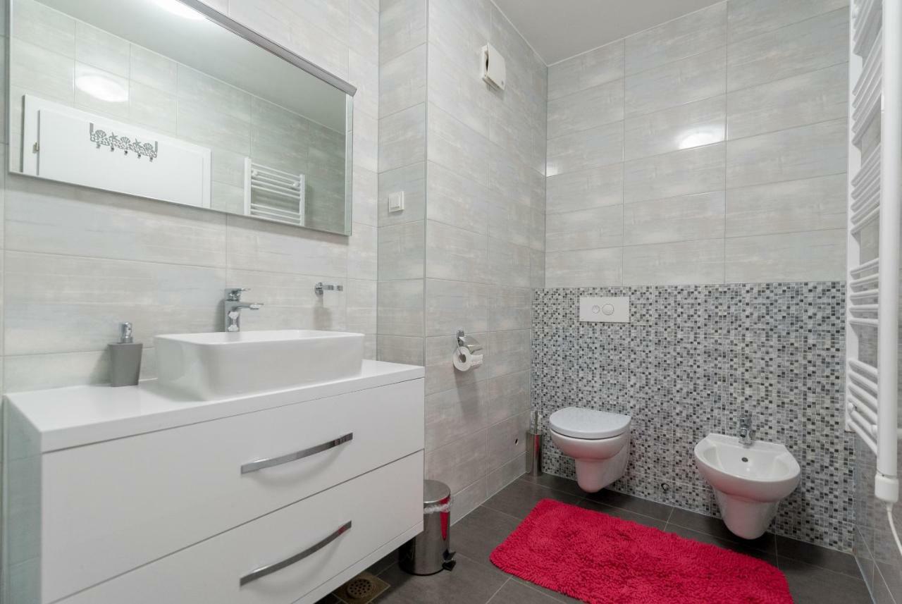 Apartament Anja *